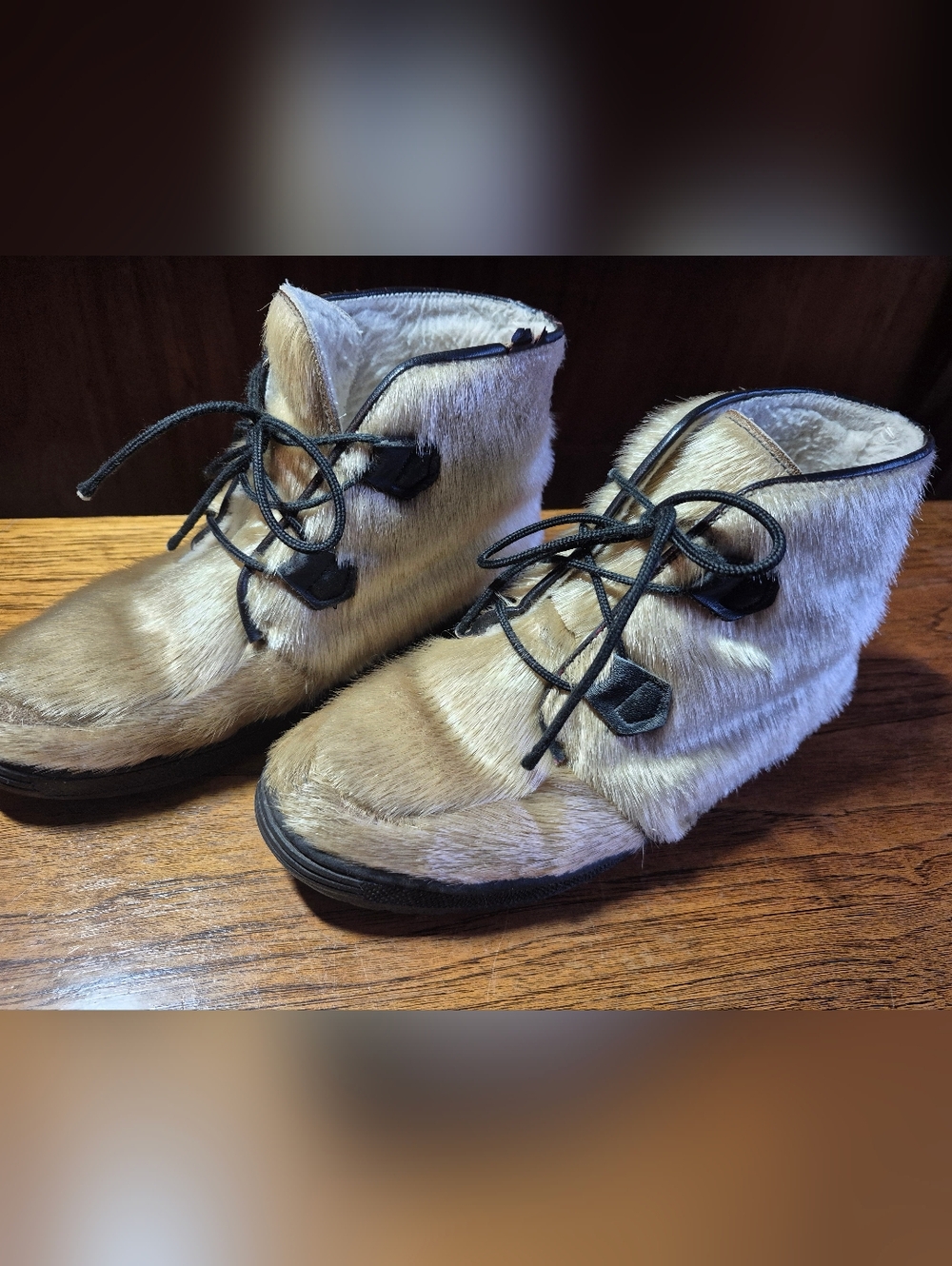 Vintage Blondo Seal Fur Lace-Up Boots in Light Tan